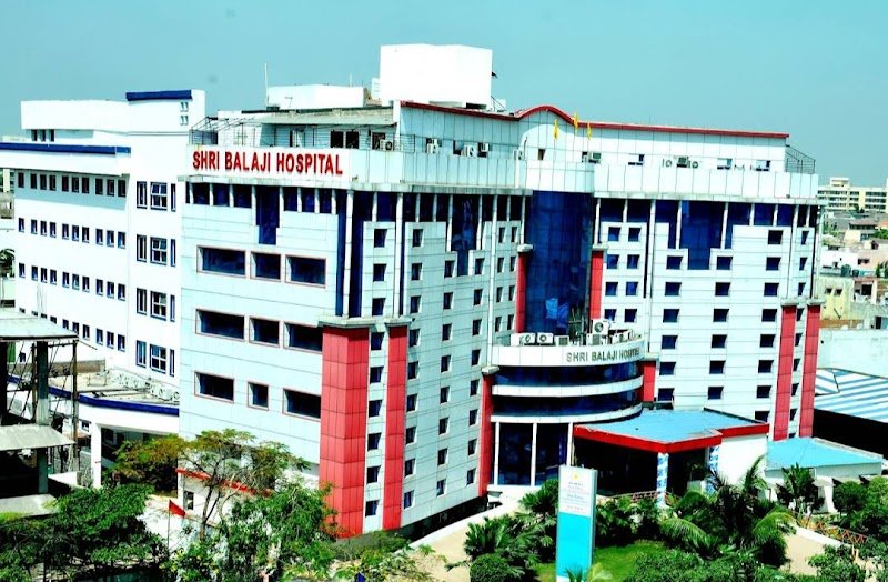 Shri Balaji Hospital -  Hospital in Ekta Chowk, Vidhan Sabha Rd, Dubey Colony, Mowa, Raipur, Chhattisgarh 492001, India