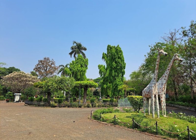 Ambazari Garden, Adya Krantiguru Lahuji Salve Garden.