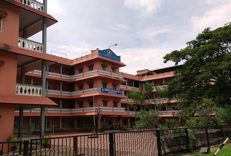 Amrita Vidyalayam, Kochi -  School in Old NH-17, North, Kunnumpuram, Amrita Nagar, Edappally, Kochi, Kerala 682024, India