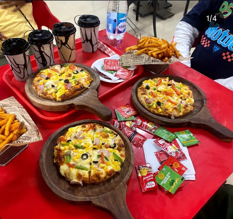 Cafe Pizza House - Restaurants in Bemetara