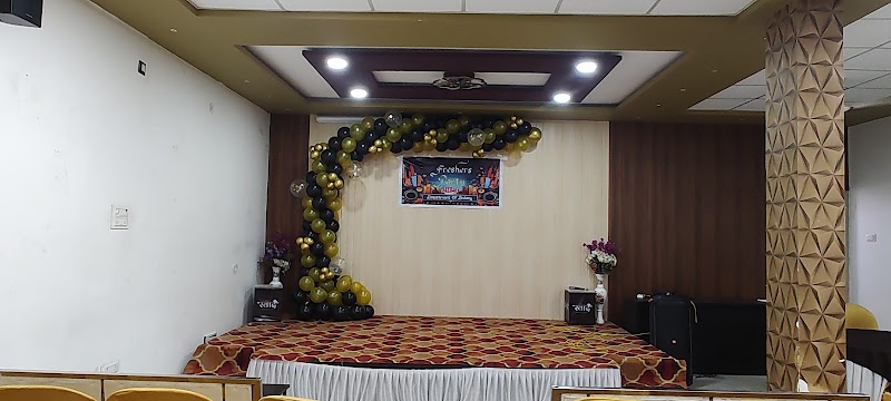 Chhitiz Swad Restaurant - Restaurants in Bemetara