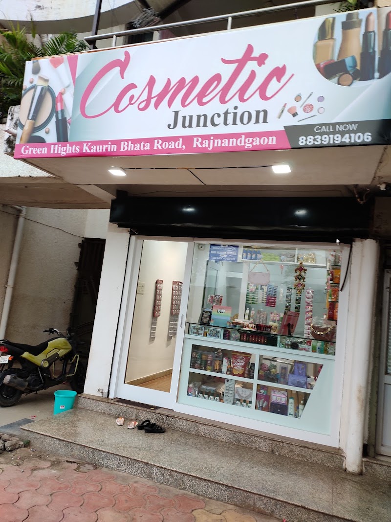 Cosmetic Junction