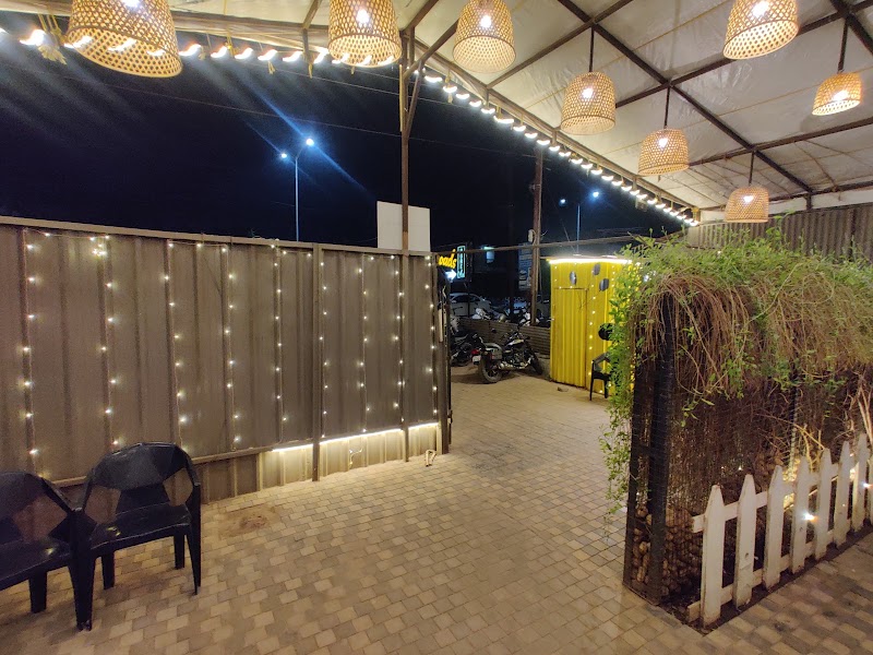 Crossroads Restaurant - Restaurants in Bhilai