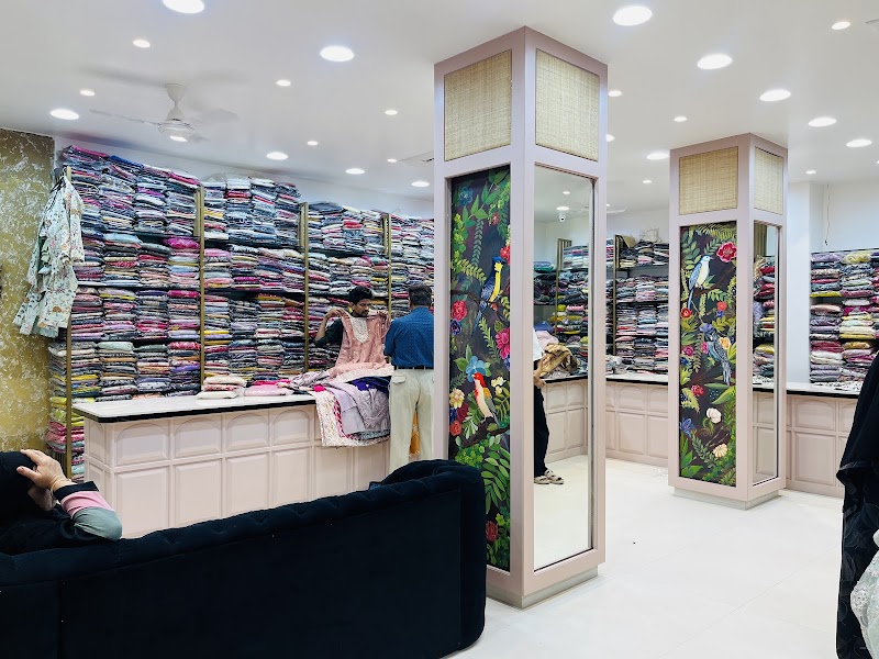 Cute Girl Exclusive Western Showroom