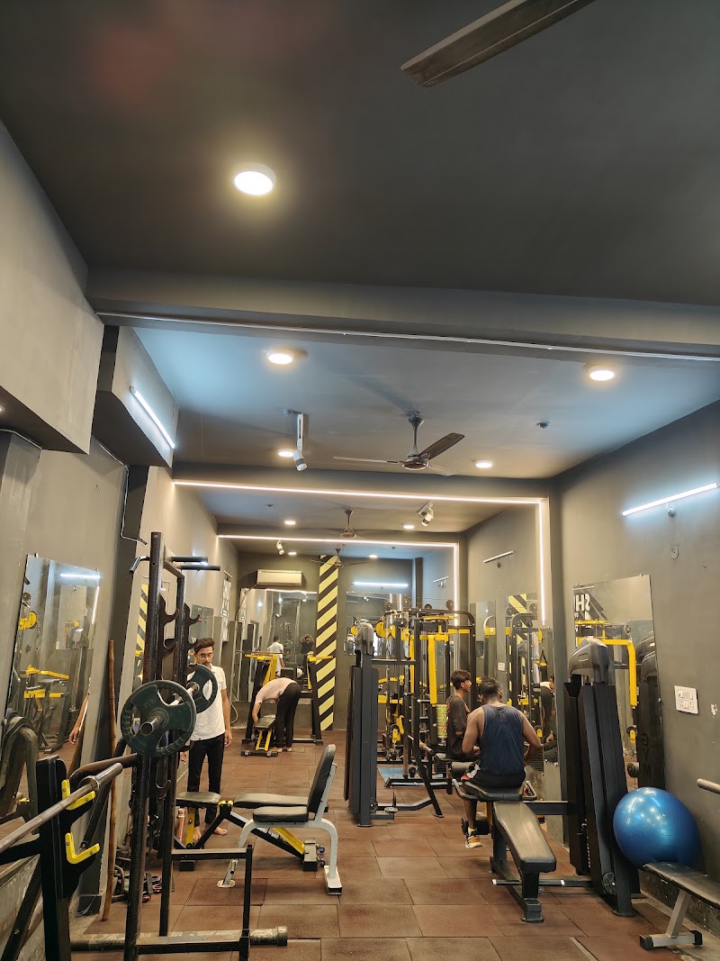 Cuts N Curves Gym - Gym in Shankar Nagar, Raipur