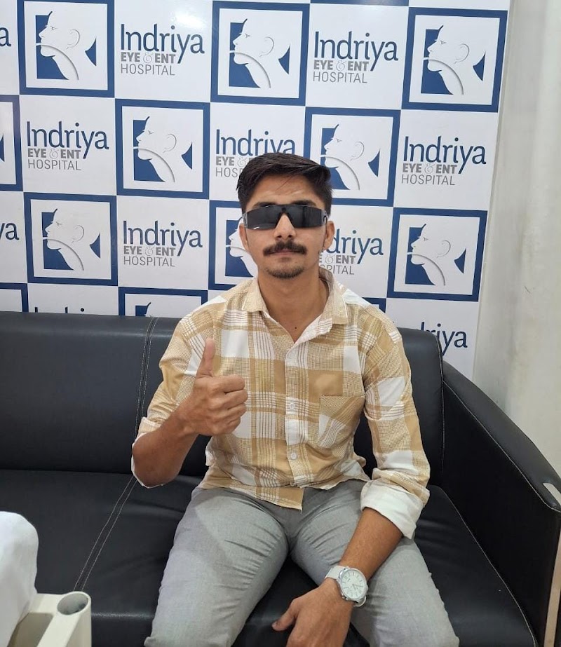 Dr Anand Pasari