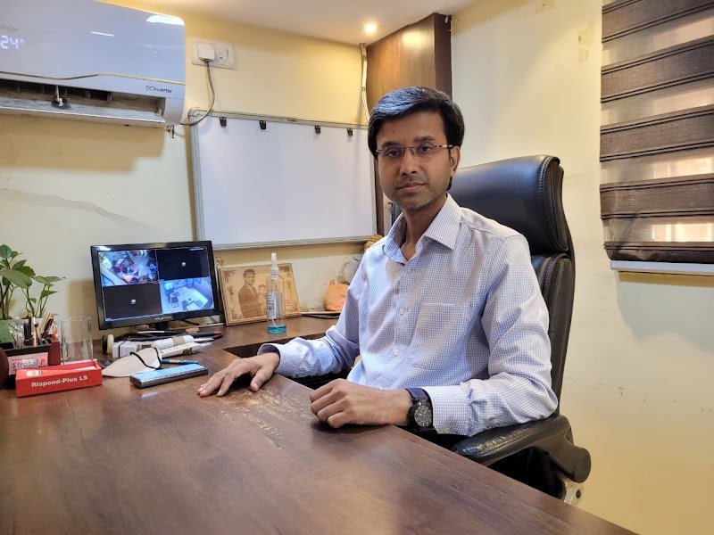 DR RAUNAK DANI