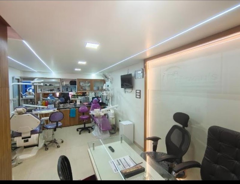 Dr. Tawari's Maxillofacial & Dental Implant Centre
