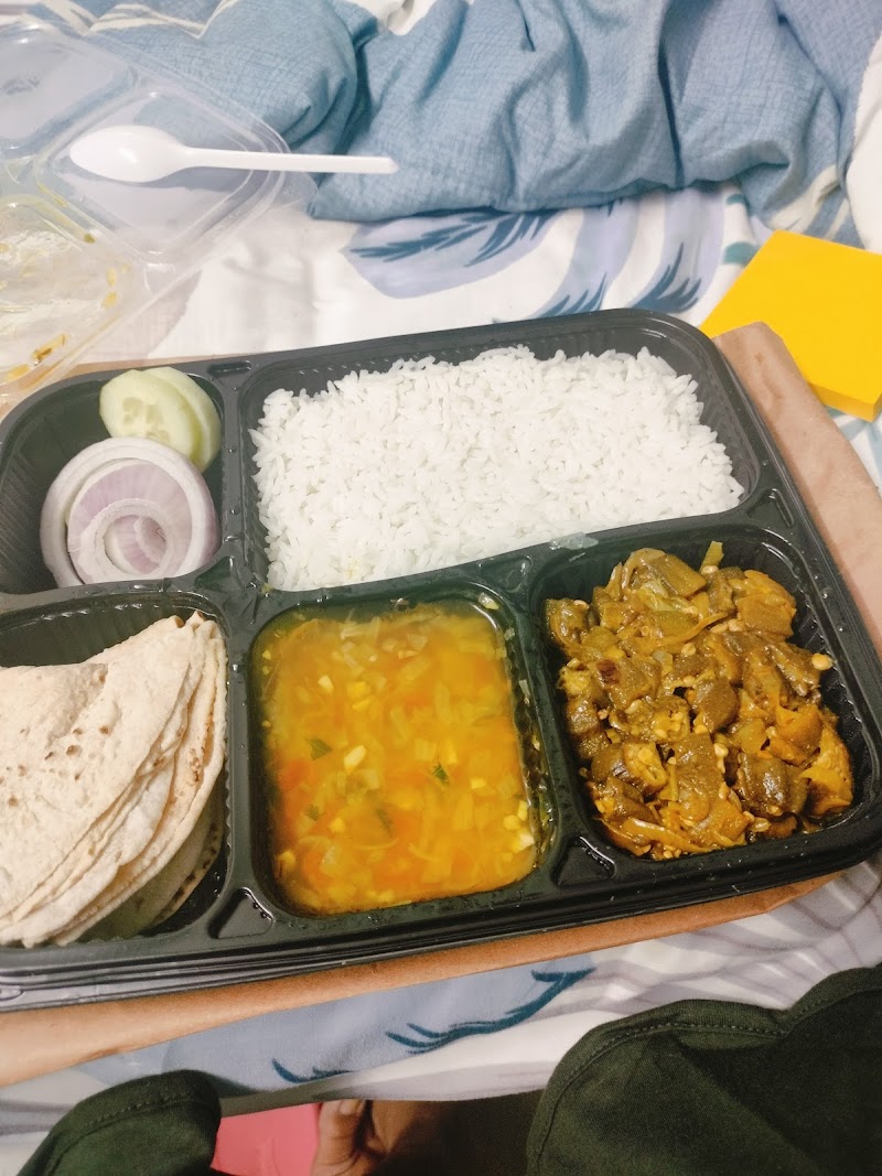 Ghar Ghar Ka Khana Tiffin Service
