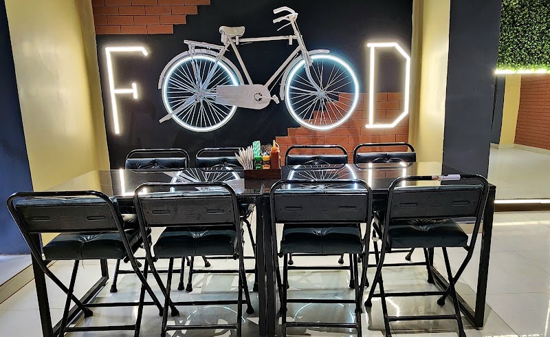 Hari Om Cafe - Restaurants in Jagdalpur, Jagdalpur