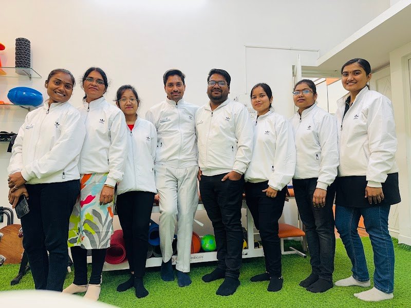 HEALTHY WING'S PHYSIOTHERAPY AND HOLISTIC WELLNESS, a फिजियोथैरेपी (Physiotherapy) in Bilaspur