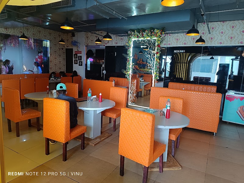 HIMALAYAN RESTAURANT - Restaurants in Bijapur