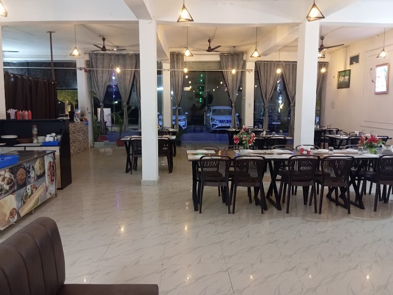 Hotel garuda - Restaurants in Bemetara