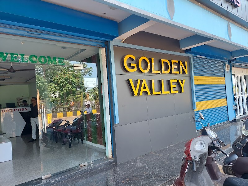 Hotel Golden Valley - Restaurants in Sukma