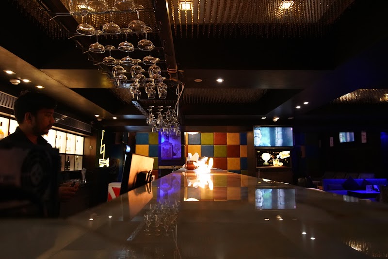 Hotel The Golden - Hotel in Raipur