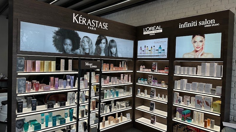 Infiniti Salon