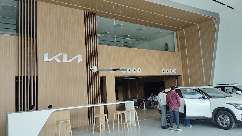 Kia Car Showroom - 4 Wheeler Showroom in Ambikapur
