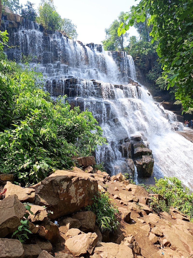 Kuyemari Waterfall, a Tourist Spots in Jagdalpur