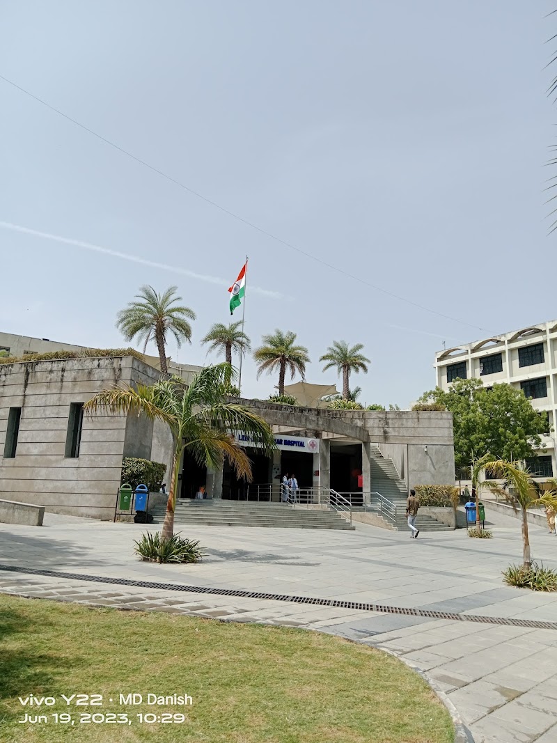 Lata Mangeshkar Hospital Blood Bank