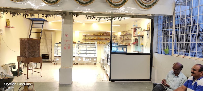 Madhuram Sweets