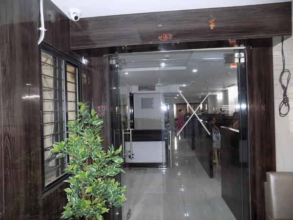Mandhaniya Cancer Hospital & Research Center