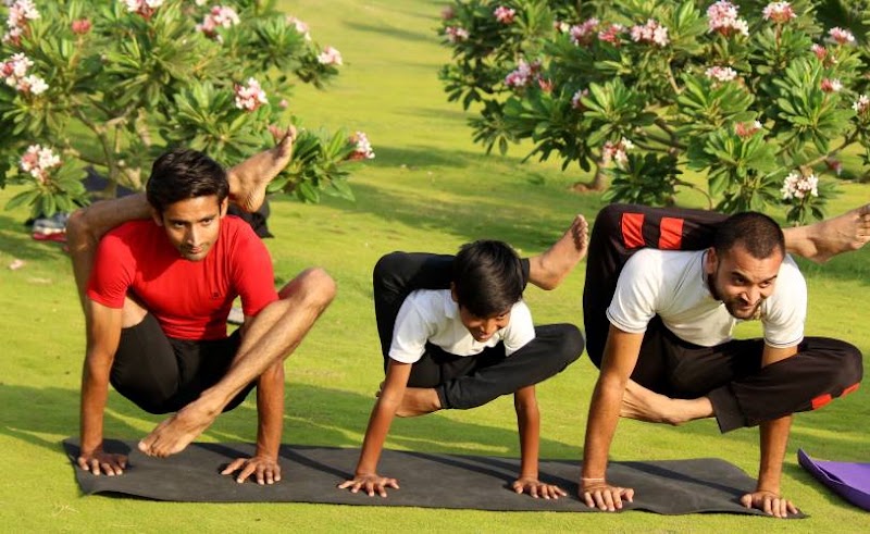 Mrityunjay Yoga - Yoga Center in Amanaka, Raipur