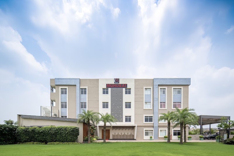 Muhurat Resort - Hotel in Raipur