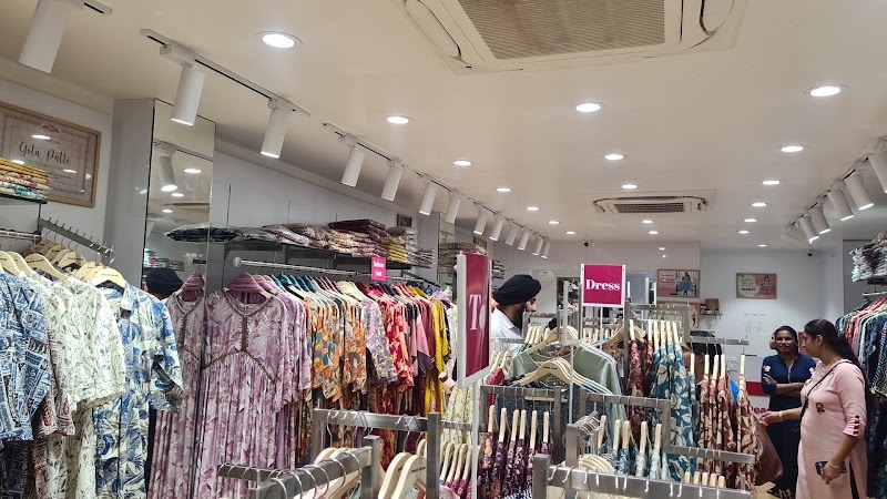 Peachmode Raipur - Clothing Store in Raipur
