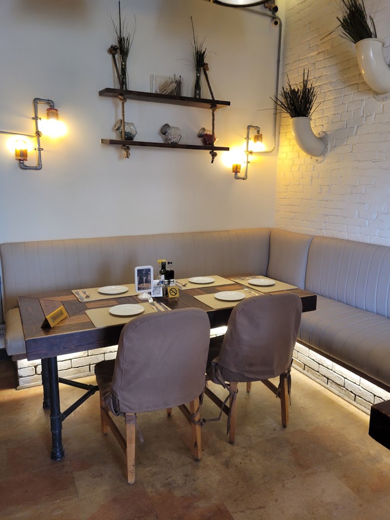 Pepenero - Restaurants in Korba