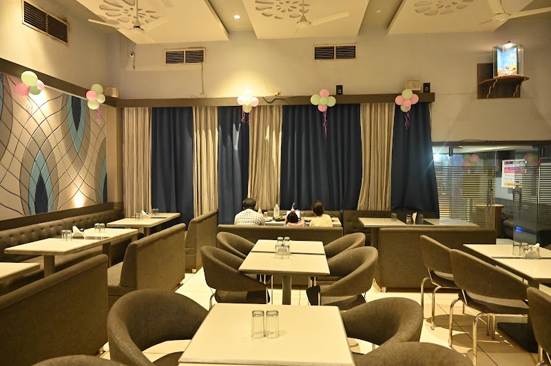 Punkh Restaurant (Pure Veg)