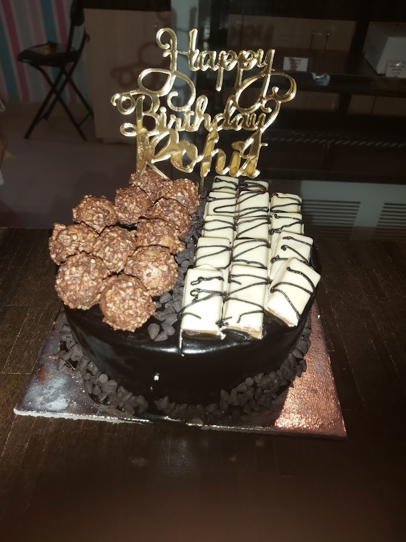 Runwal's Cake Craft - Bakery in Bijapur