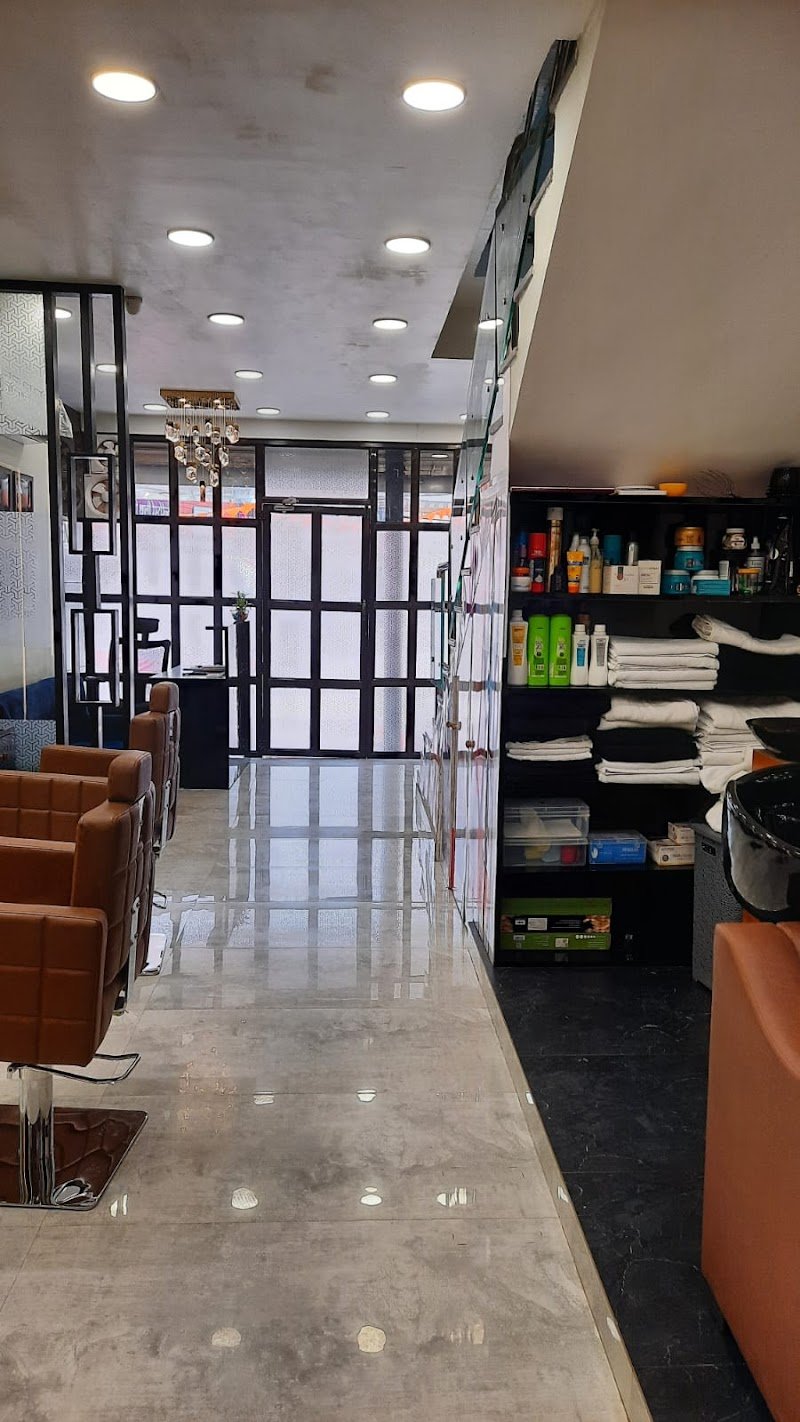 Shrivenu Unisex Salon | Makeup Academy