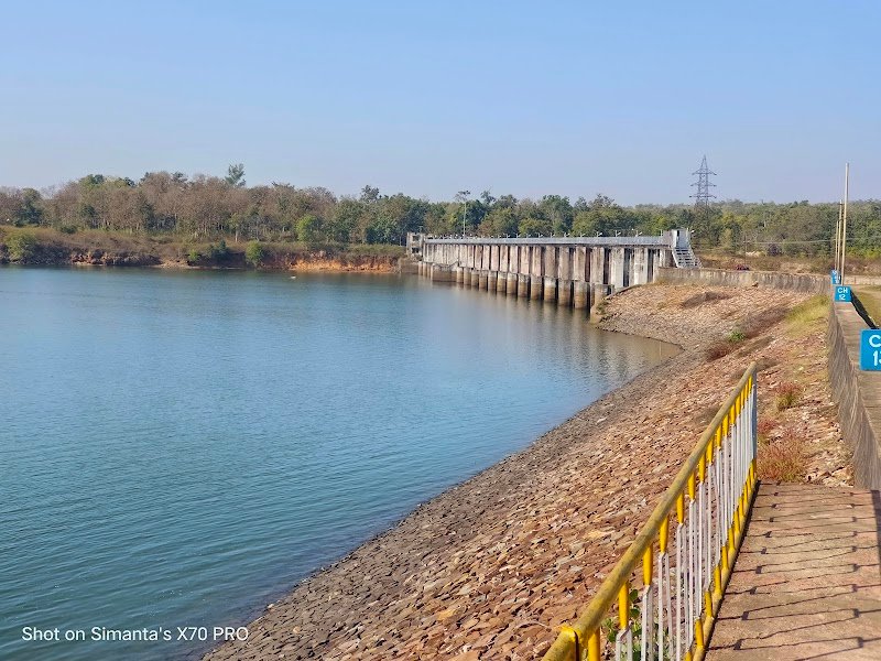 Sikaser Dam, a Tourist Spots in Gariaband