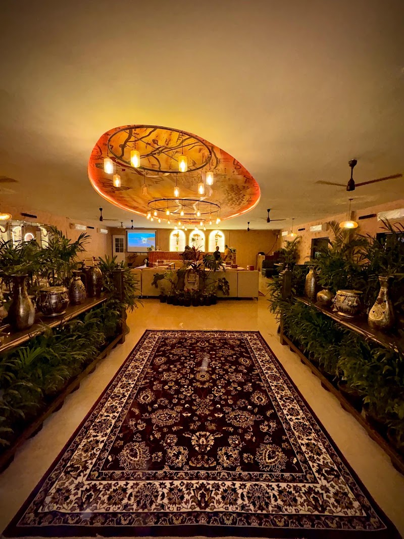 SILK ROUTE - Restaurants in Durg