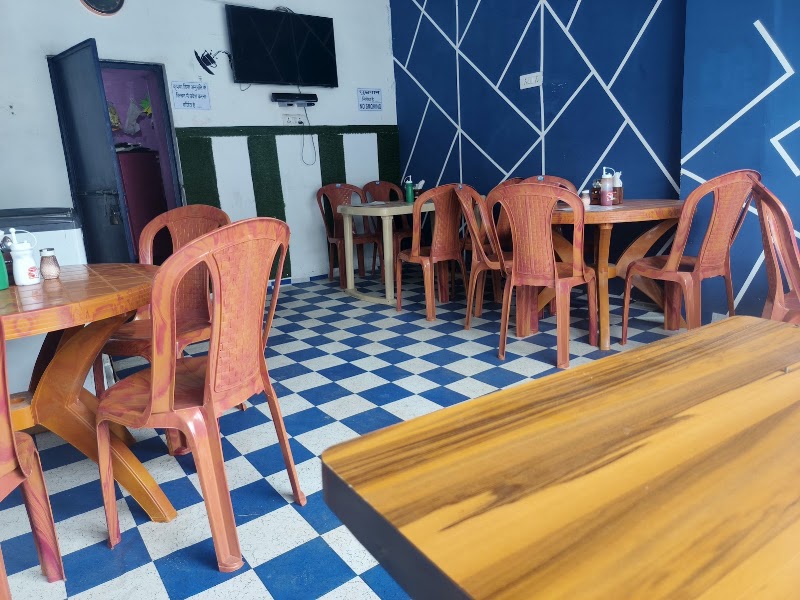 Sips & sweet - Restaurants in Kanker