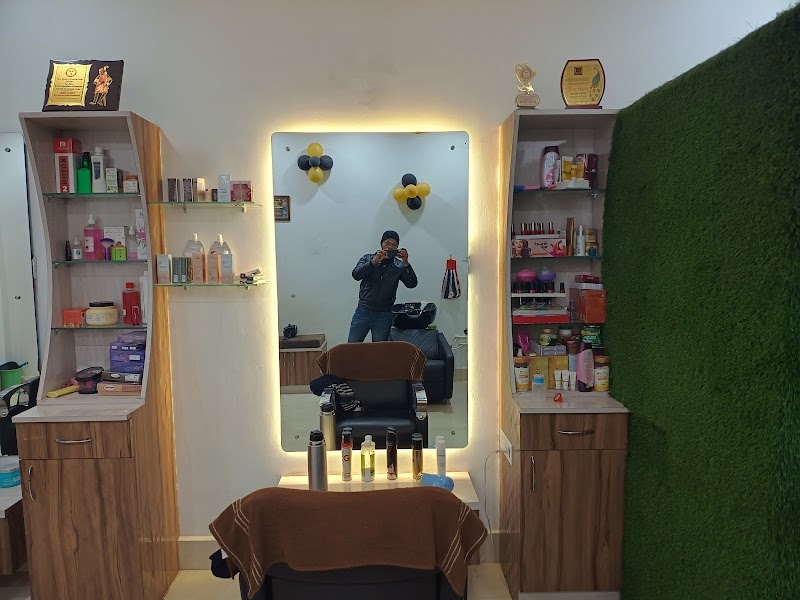 Siya Beauty Parlour