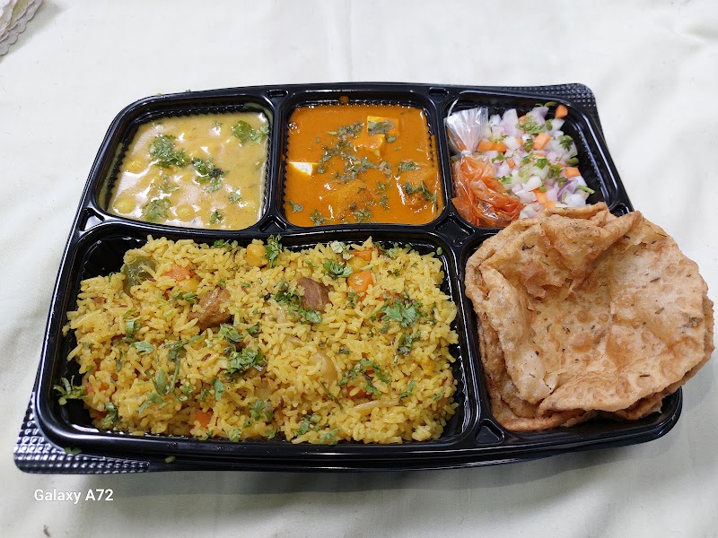 Taniya's Kitchen - Tiffin Services in Raipur