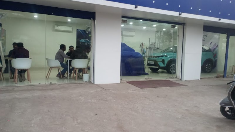 Tata Motors Cars - 4 Wheeler Showroom in Janjgir-Champa