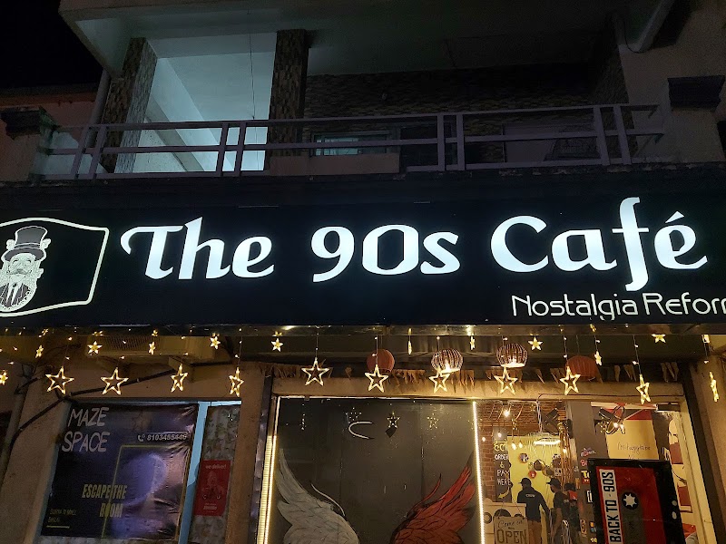The 90s Café - Restaurants in Bhilai
