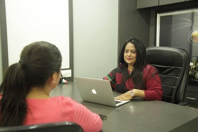 Dr Meeta Nihlani 