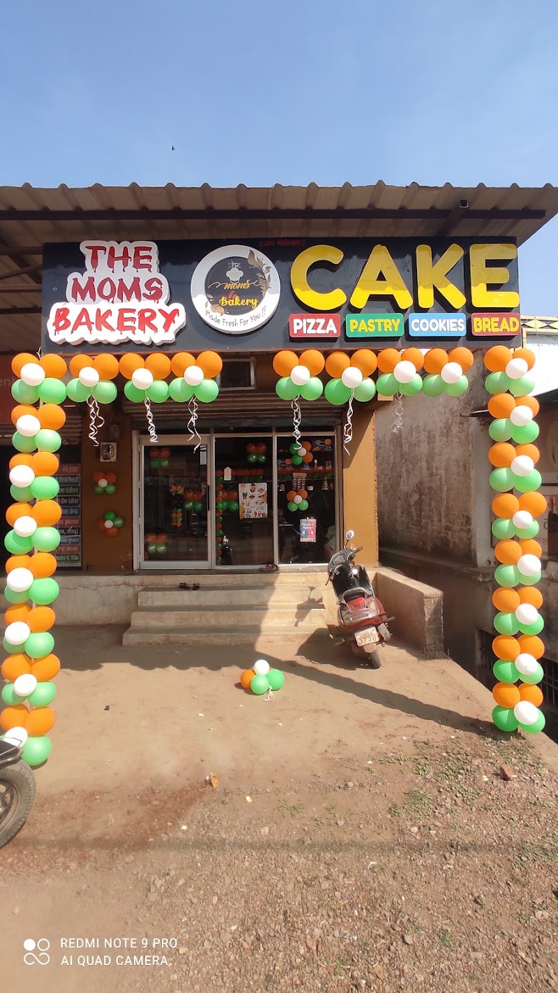 The mom's bakery